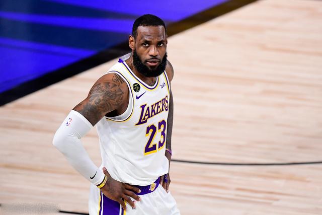 哈克斯26分热火力克国王4连胜 篮网大胜灰熊