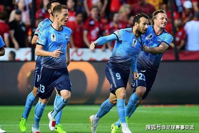 杜兰特23分詹姆斯21+9 美国男篮大胜塞尔维亚
